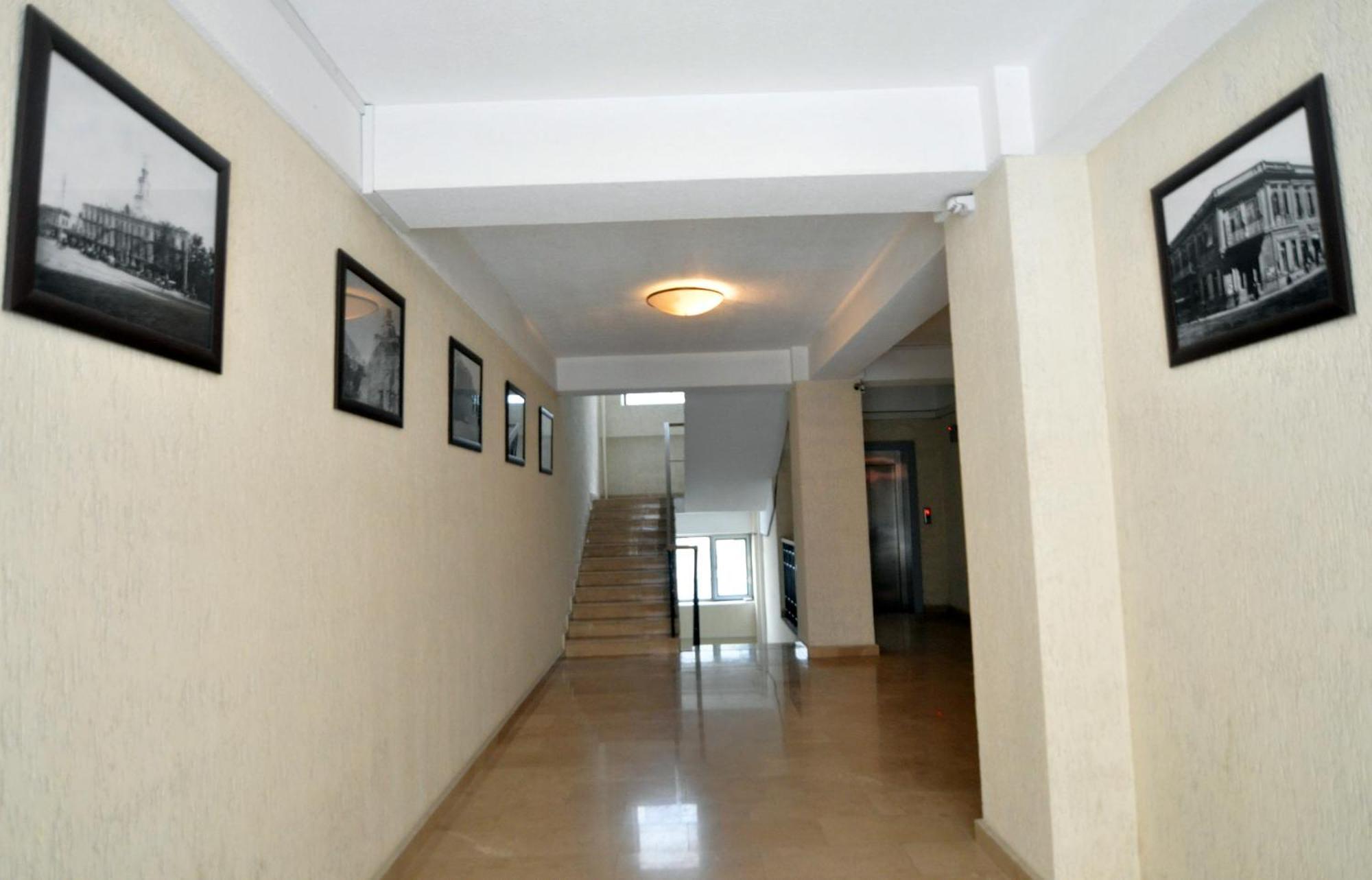 Two Bedroom Apartment In The City Center Tbilisi Exterior photo